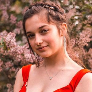 Meet your Posher, Karol-ann